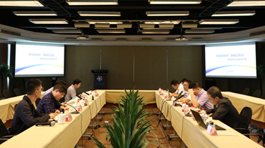 省郵政管理局局長(zhǎng)、省交通運(yùn)輸廳副廳長(zhǎng)陳凱一行到英特調(diào)研指導(dǎo)